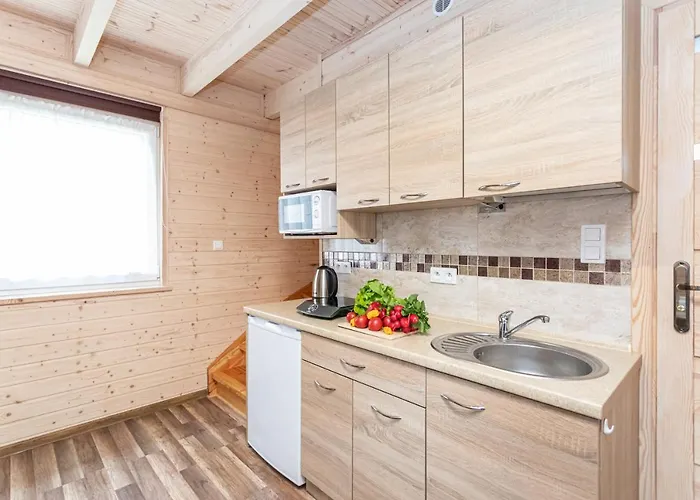 Mile Z Basenem - منتزه العطل