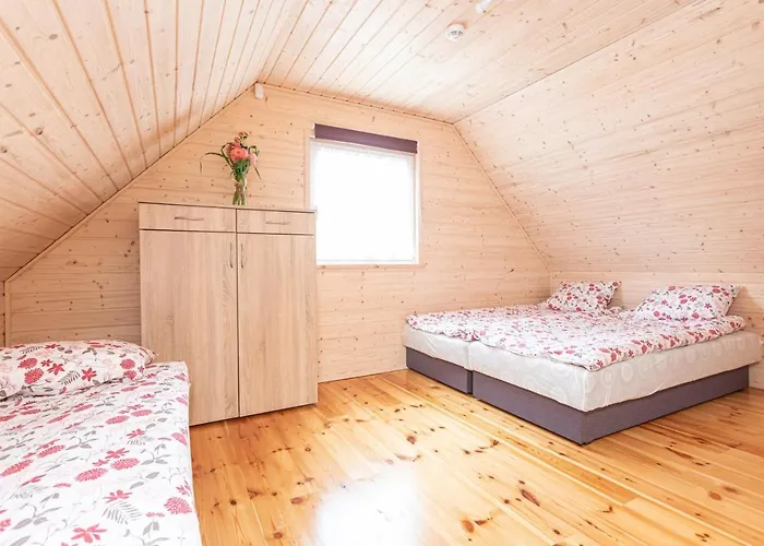 Mile Z Basenem - منتزه العطل لوبيتاتو