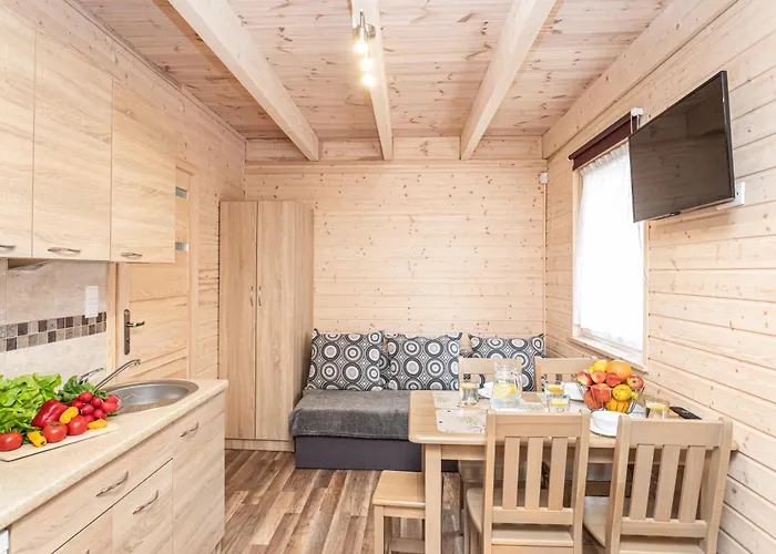 منتزه العطل Mile Z Basenem -